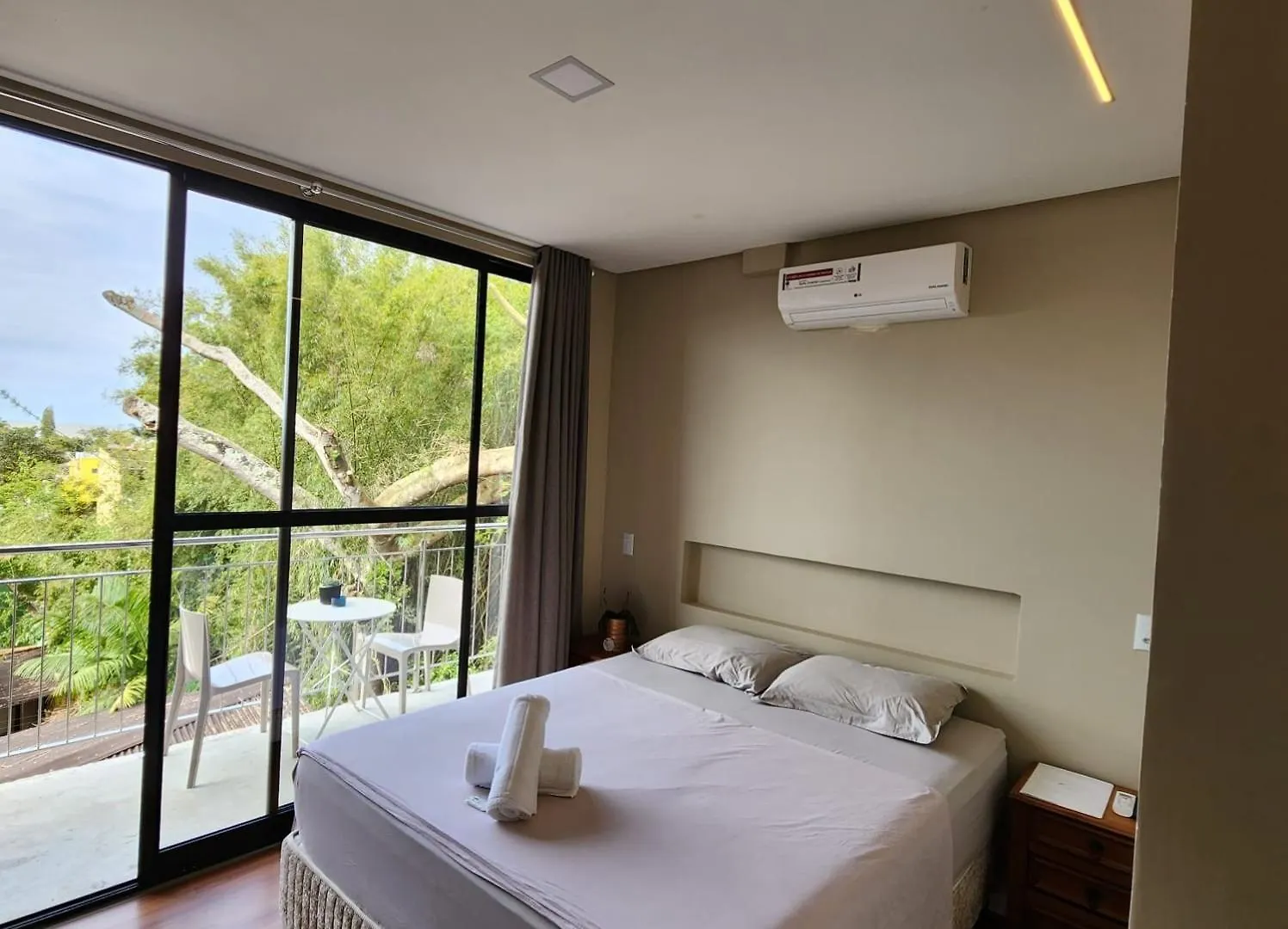 Casa Arro - Pousada Boutique Itajaí Bed & Breakfast